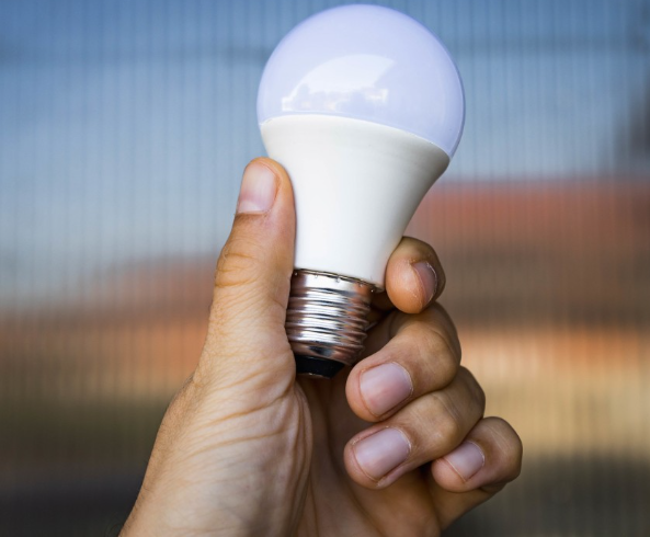 သင့်အိမ်အတွက် LED မီးသီးများကို ရွေးချယ်နည်း